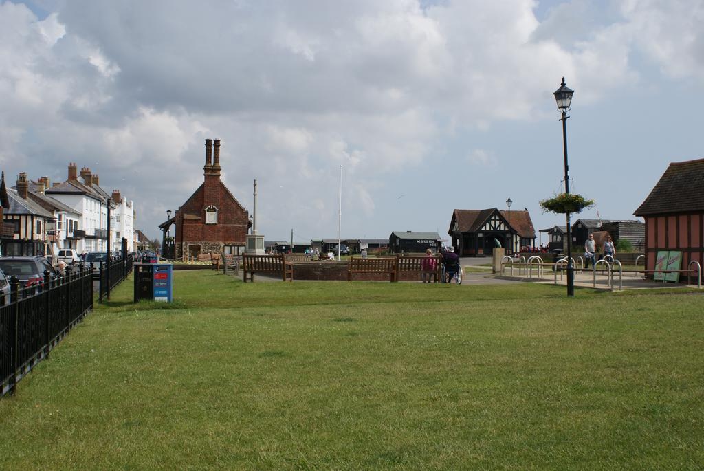 Tirah Guest House Aldeburgh Exterior foto